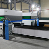 FL-L1530FEHR-1500-D220-IPG Лазерный станок для резки листового металла и труб со сменным столом и кабинетной защитой